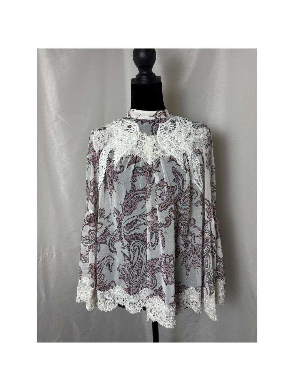 LOFT Paisley Lace Crochet Mock Neck Bell Sleeve Blouse Mauve Grey White Medium